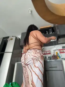 Snapshot of Sol_biglips chatting on 04.07.26 Sol biglips online show from 04.07.26