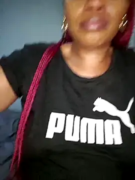 Snapshot of playgirlmc chatting on 01.02.25 playgirlmc online show from 01.02.25