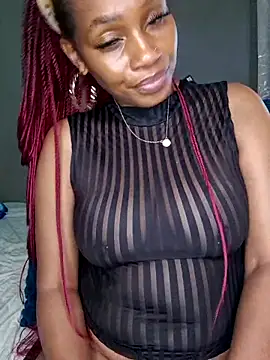 Snapshot of playgirlmc chatting on 02.15.25 playgirlmc online show from 02.15.25