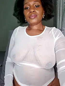 Snapshot of playgirlmc chatting on 03.08.25 playgirlmc online show from 03.08.25