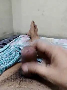 Snapshot of AUNTY1984 chatting on 09.29.25 AUNTY1984 online show from 09.29.25