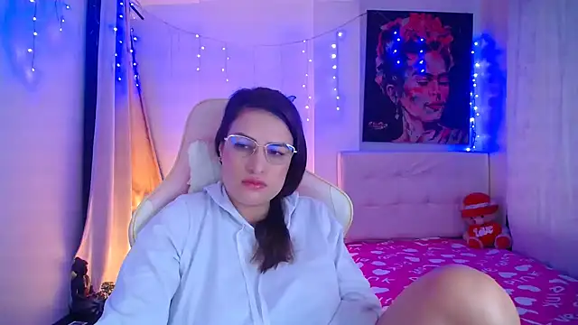 esmeraldaa230 online show from 12.29.24
