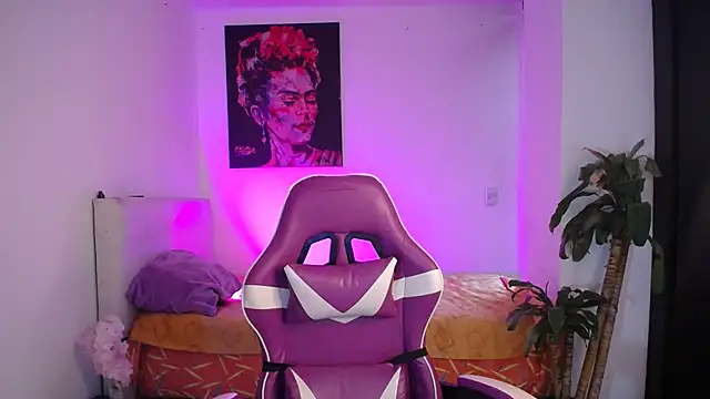 esmeraldaa230 online show from 01.10.26