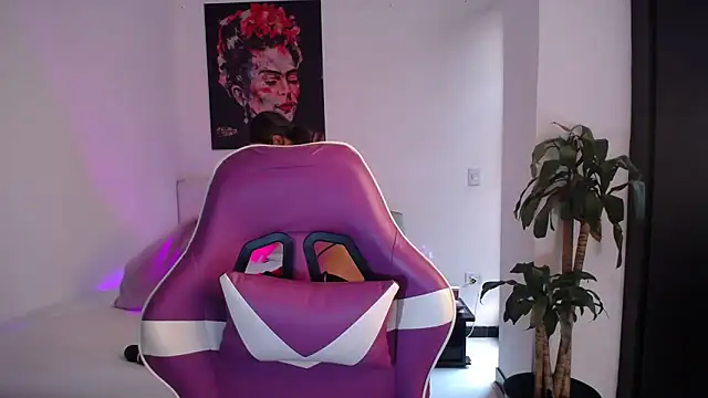 esmeraldaa230 online show from 02.20.26