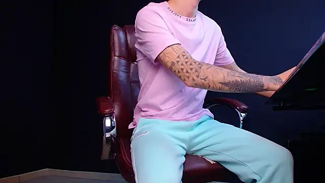 BrandonTate online show from 10.30.25