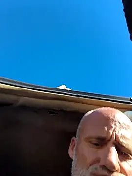 Snapshot of FloppyPickle4u chatting on 01.16.26 FloppyPickle4u online show from 01.16.26