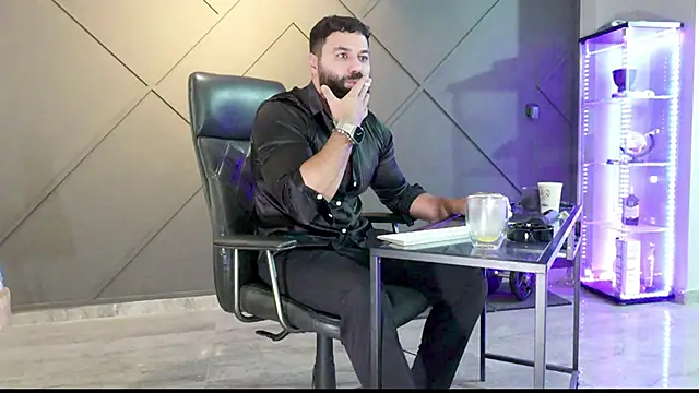 mattmasterss online show from 12.04.24