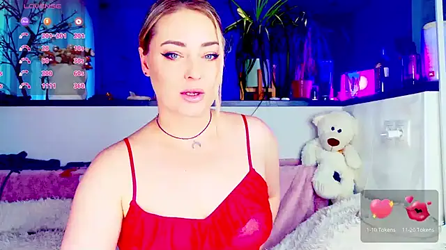  JuliaSpace  online show from 05.17.26