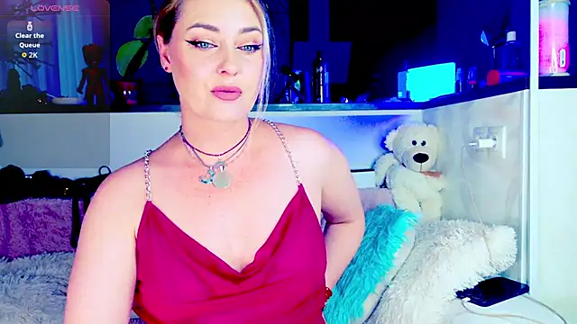 Snapshot of _JuliaSpace_ chatting on 07.23.26 JuliaSpace online show from 07.23.26