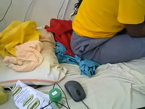 Ma-yolo001 online show from 01.04.25