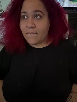 Snapshot of Juicyjordie chatting on 10.19.25 Juicyjordie online show from 10.19.25