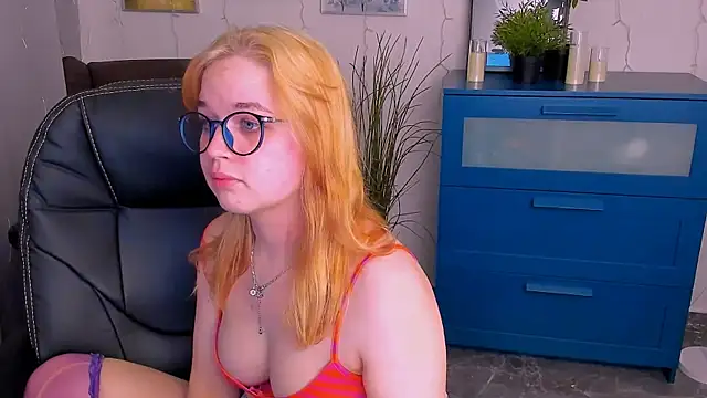 AlicePopsy online show from 01.24.25
