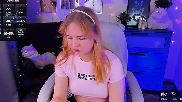 AlicePopsy online show from 10.29.25