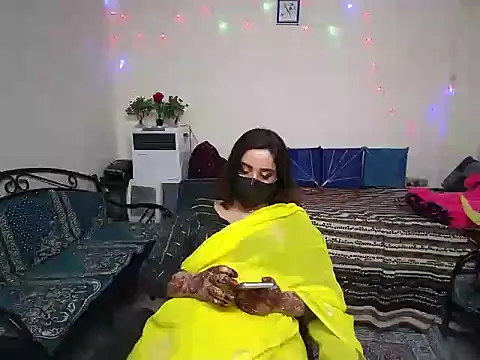 Arushisingh8888 online show from 12.14.24