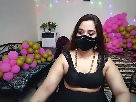 Arushisingh8888 online show from 12.18.24