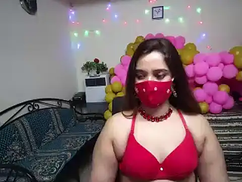 Arushisingh8888 online show from 12.20.24