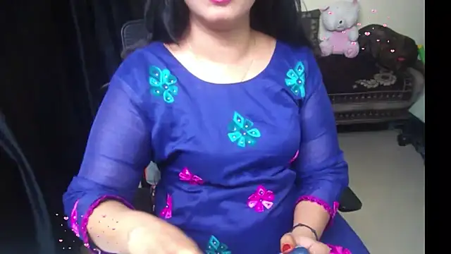 Snapshot of Arushisingh8888 chatting on 05.11.26 Arushisingh8888 online show from 05.11.26