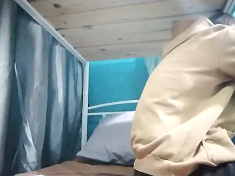 Antonio Vatooo online show from 02.23.25