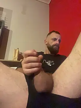 Snapshot of Antonio_Vatooo chatting on 11.04.25 Antonio Vatooo online show from 11.04.25