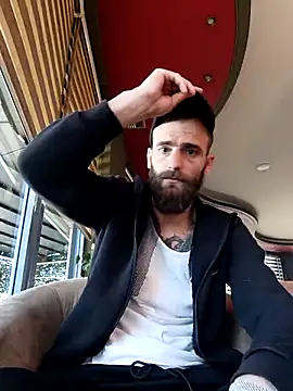 Antonio Vatooo online show from 04.10.26