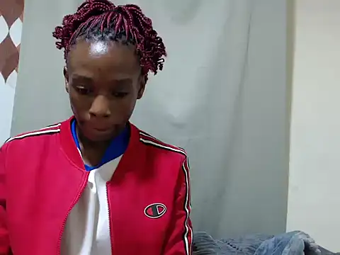 Snapshot of khakiline chatting on 09.27.25 khakiline online show from 09.27.25