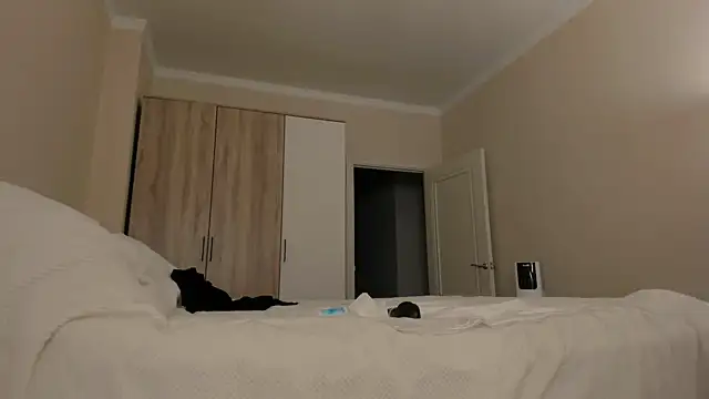 Snapshot of CharlotteWells chatting on 03.15.25 CharlotteWells online show from 03.15.25