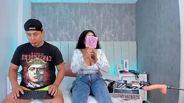 Snapshot of Liana_Asaff chatting on 03.12.25 Liana Asaff online show from 03.12.25