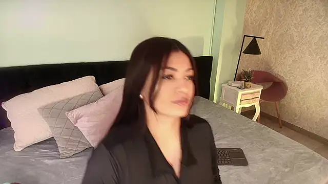 Snapshot of EvaaStevens chatting on 10.06.25 EvaaStevens online show from 10.06.25