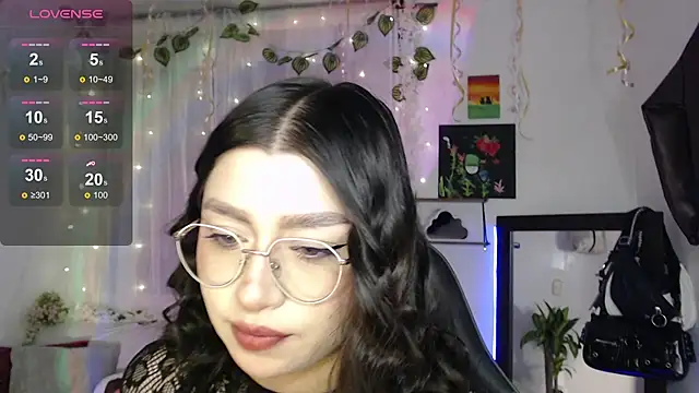 mily thomson b  online show from 10.02.25