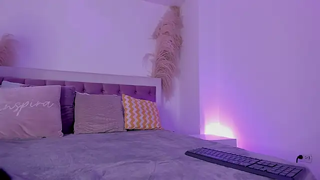 Emelyy Carter online show from 02.11.25