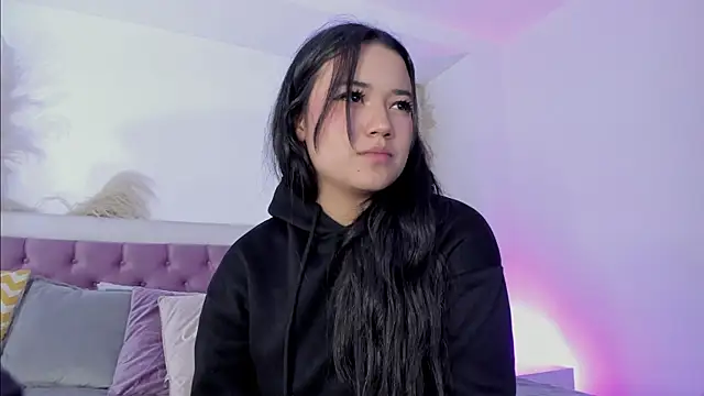 Emelyy Carter online show from 02.13.25
