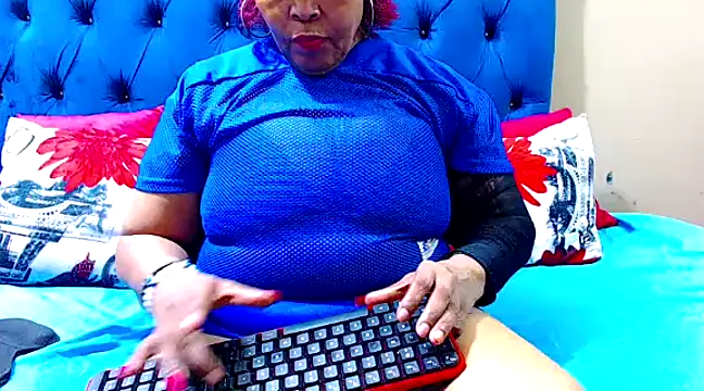 ebonycandy10 online show from 02.18.25