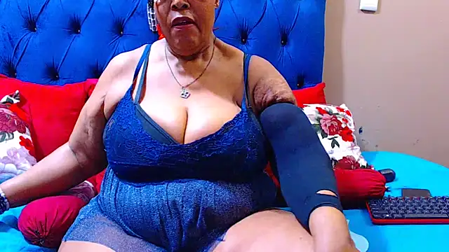 ebonycandy10 online show from 09.15.25