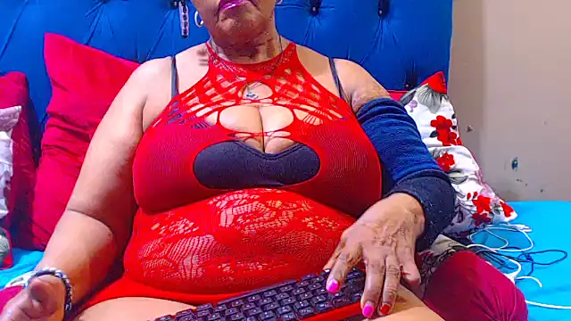 Snapshot of ebonycandy10 chatting on 10.09.25 ebonycandy10 online show from 10.09.25