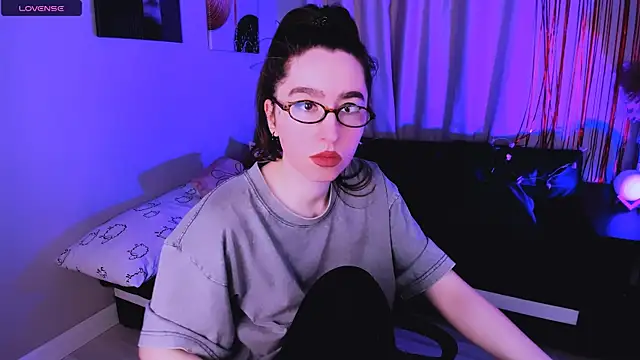 Snapshot of Lily_xBabe chatting on 02.15.26 Lily xBabe online show from 02.15.26