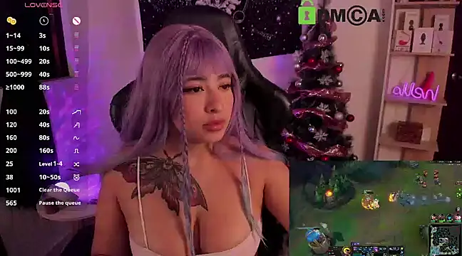 sweetcoralinee online show from 12.28.24