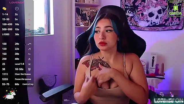 Snapshot of sweetcoralinee chatting on 09.24.25 sweetcoralinee online show from 09.24.25