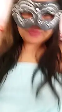 Snapshot of littlequeen77 chatting on 02.27.25 littlequeen77 online show from 02.27.25