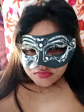 Snapshot of littlequeen77 chatting on 03.16.25 littlequeen77 online show from 03.16.25