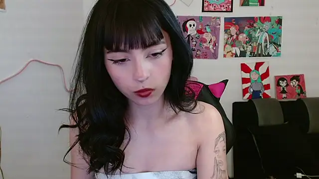 Kind Scarlett online show from 03.19.25