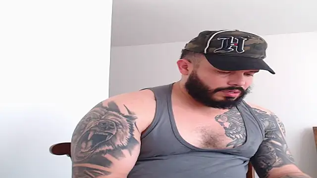 Snapshot of alexandergranda71 chatting on 12.28.24 alexandergranda71 online show from 12.28.24