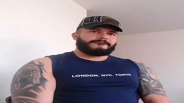 Snapshot of alexandergranda71 chatting on 12.31.24 alexandergranda71 online show from 12.31.24