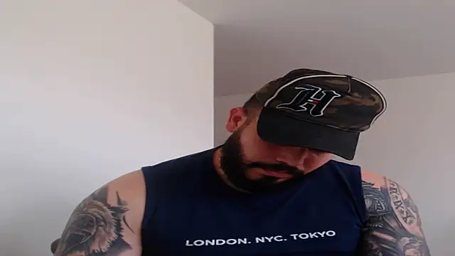 Snapshot of alexandergranda71 chatting on 12.31.24 alexandergranda71 online show from 12.31.24