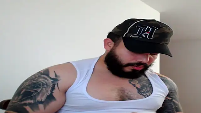 Snapshot of alexandergranda71 chatting on 01.18.25 alexandergranda71 online show from 01.18.25