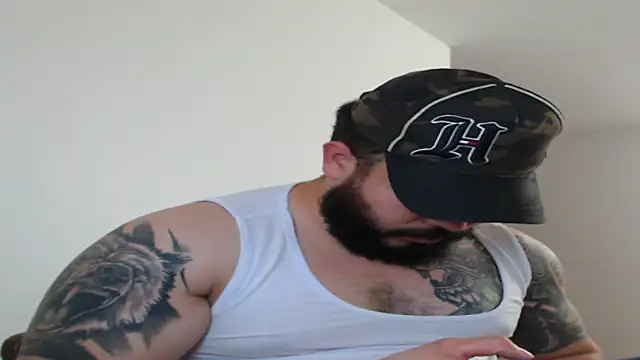 Snapshot of alexandergranda71 chatting on 01.21.25 alexandergranda71 online show from 01.21.25