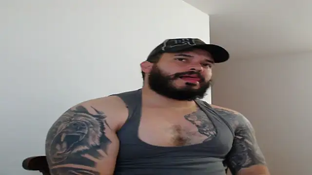 Snapshot of alexandergranda71 chatting on 01.28.25 alexandergranda71 online show from 01.28.25