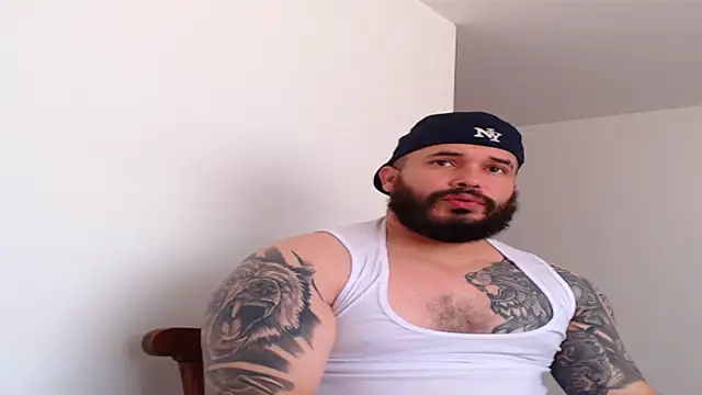 Snapshot of alexandergranda71 chatting on 02.14.25 alexandergranda71 online show from 02.14.25