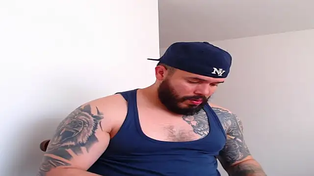 Snapshot of alexandergranda71 chatting on 02.17.25 alexandergranda71 online show from 02.17.25