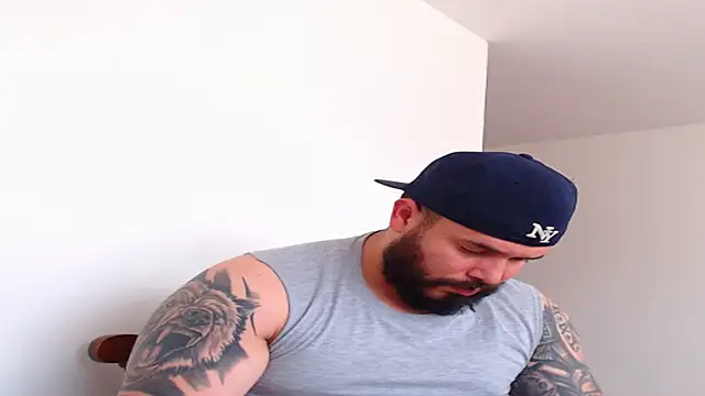 Snapshot of alexandergranda71 chatting on 02.20.25 alexandergranda71 online show from 02.20.25