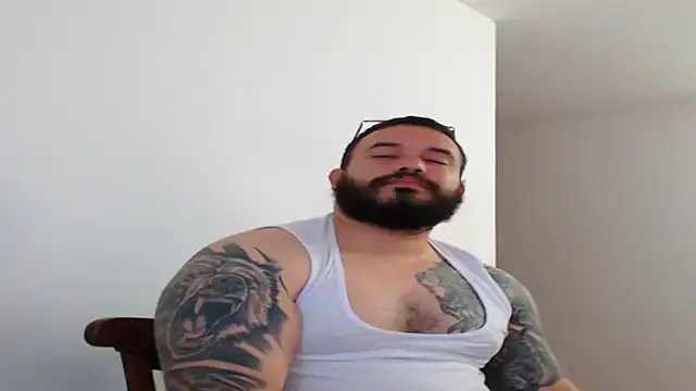 Snapshot of alexandergranda71 chatting on 02.26.25 alexandergranda71 online show from 02.26.25